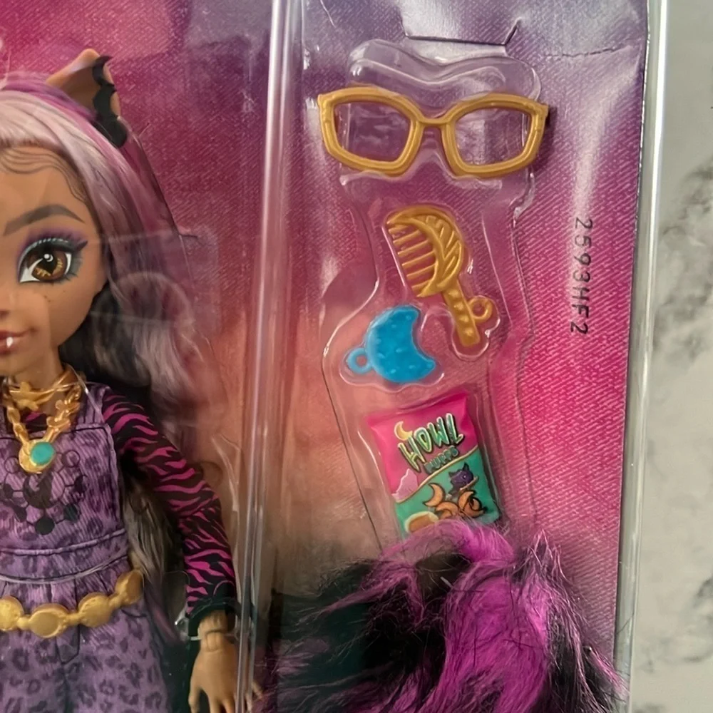 Monster High Clawdeen Wolf Fashion Doll & Pet Crescent New 2022